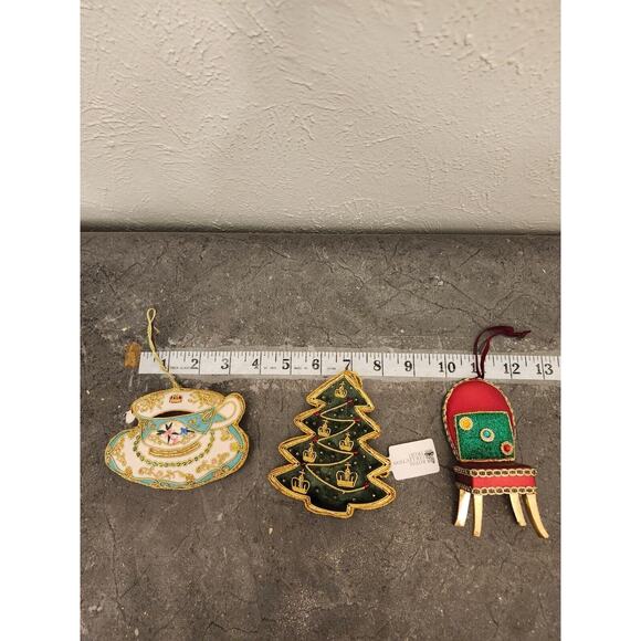 Royal Collection Other - Royal Collection Trust Ornament Christmas Tea Cup Tree &‎ Chair Gold Embroidered